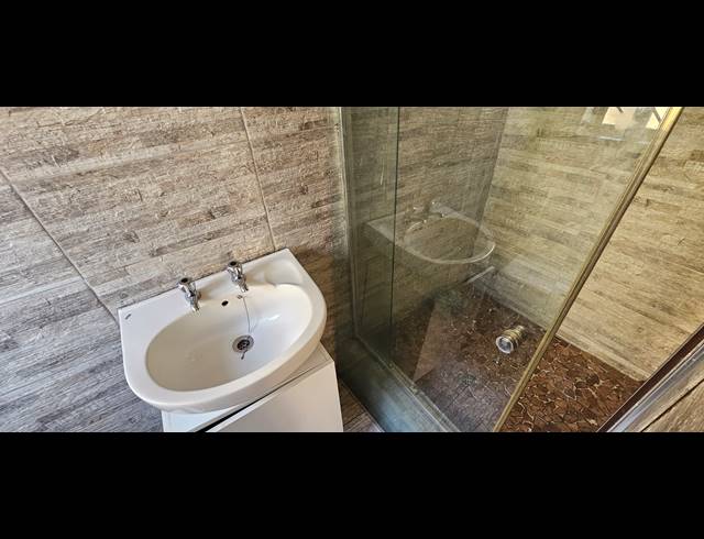 3 BEDROOM TOWNHOUSE FOR SALE IN MONDEOR